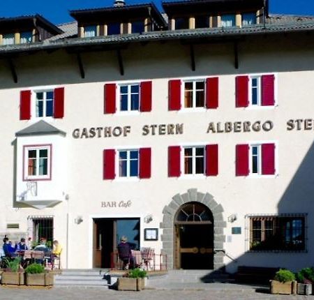Hotel Gasthof Stern โนวาโปเนนเต ภายนอก รูปภาพ